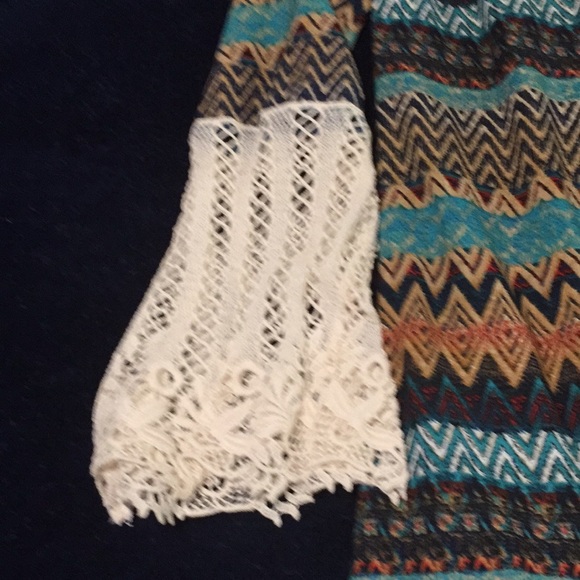 Women’s dress. - Picture 2 of 3